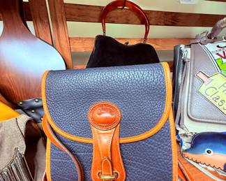 Dooney & Bourke 
