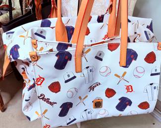 Detroit tigers Dooney & Bourke 