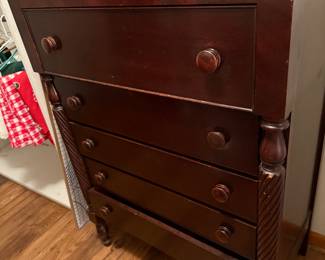1950 Chest of drawers