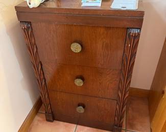 1940 night stand