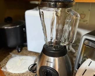 Blender and bread maker