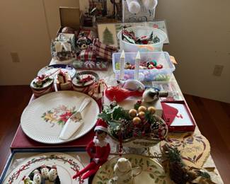 HoHoHo! Christmas is less than 100 days away - Come shop our Holiday Lane!