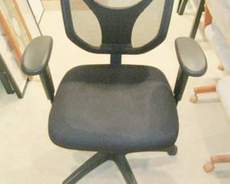 DESK CHAIR