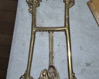 Brass picture stand 