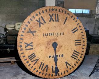 Enormous clock face