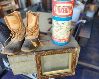 Tinkertoys boots