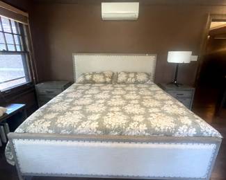 Pottery Barn - Toulouse Upholstered Bed - KING