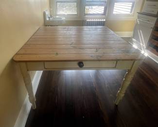 The Parson's Nose -English Antique 19th Century Traditional Pine Dining Table with Drawer