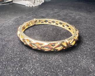 Gold bracelet