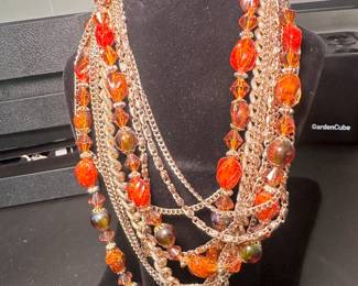 Orange accent necklace perfect for all our Vols fans! 
