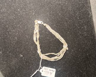 Bracelet
