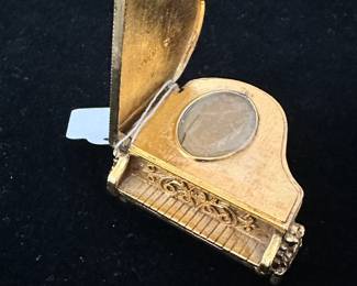 Avon Vintage Gold Tone Piano Perfume Trinket Box
