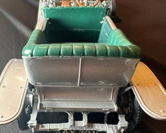 Franklin Mint 1:24 scale die-cast model of the 1907 Rolls-Royce 