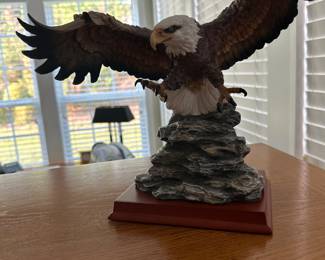 Eagle Sculpture