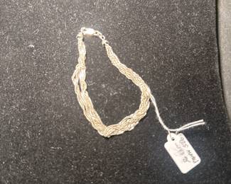 Bracelet