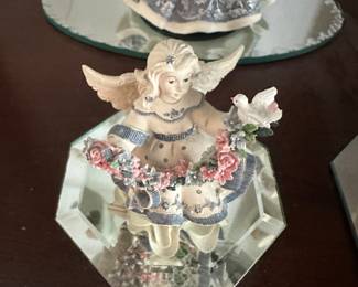 Sarah's Angels figurine