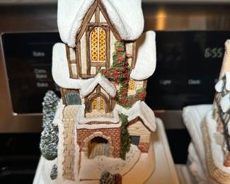 David Winter Cottage "At Home with Comfort & Joy"