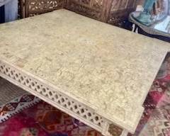 Table (Close)