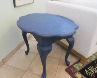 Queen Anne Cabriole-Leg Accent Table, 28" X 23" X 22" 