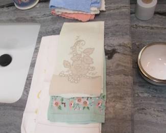 Vintage Finger-Tip Towels