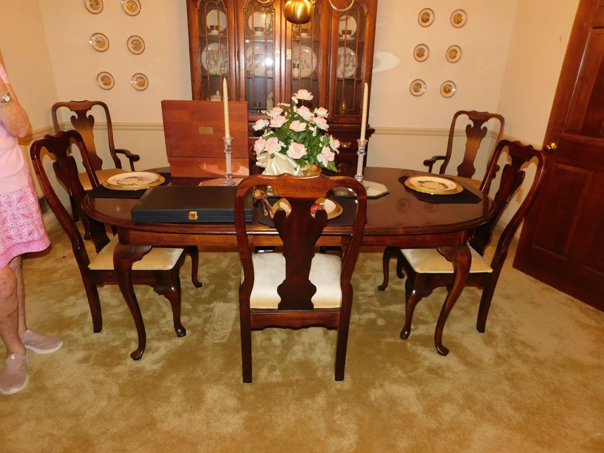 MAHOGANY BANQUET SIZE DINING TABLE – 6 CHAIRS - 3 LEAVES & CUSTOM PADS BY WILLIAMS FURNITURE CO.