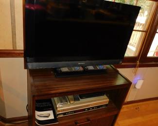 FLAT SCREEN TV WITH CABINET