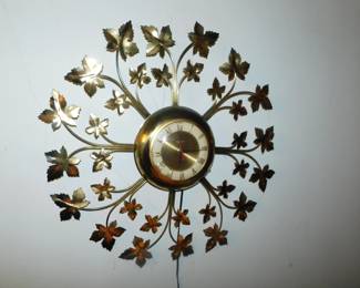VINTAGE 1950's STARBURST IVY LEAF WALL CLOCK BY UNITEC