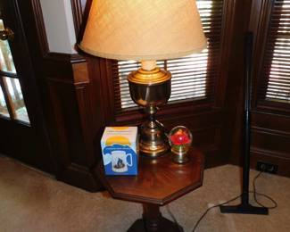 VINTAGE HEX PEDESTAL TABLE