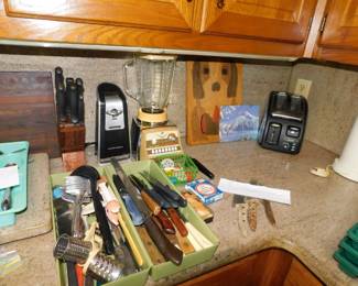 HOUSEHOLD ITEMS