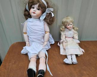 Vintage Jointed Porcelain Haunted Dolls Not Really But They Are Creepy
