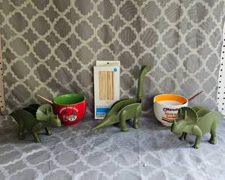 Dinosaur Taco Holders Ramen Bowls With Chopsticks