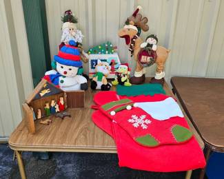 Christmas In July 3 Gemmy What Does The Fox Say Calendar Count Downs Village