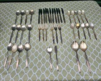 1960s ENCHANTMENT GENTLE ROSE Oneida Silverware