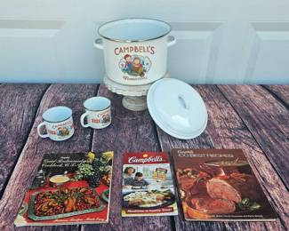 Vintage Campbells Soup Pot With Mugs Recipe Books