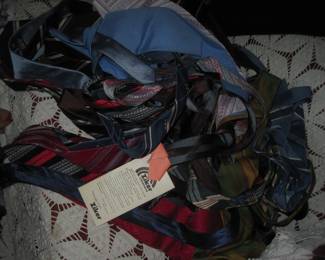 Large amount of vintage MEN s ties