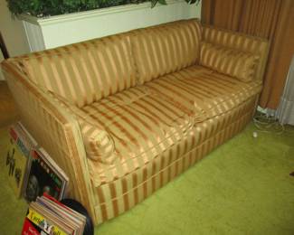 another NICE sofa 