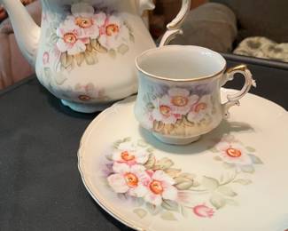 Vintage Lefton China tea set "Magnolia"
