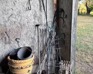 Garden Pots/Shepherd Hooks, Cages