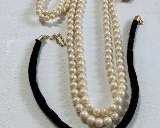 Lot Costume Jewelry
