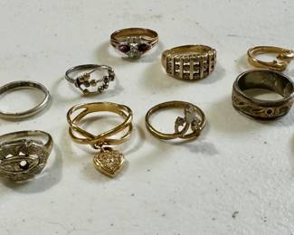 Lot of Rings, Costume Jewelry