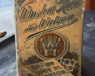 The Royalty Chop Tea Tin. Photo 2 of 2. 