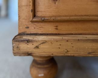 Antique Mike Bell Pine Dough Bin. Measures 29" W x 19" D x 27" H. Photo 3 of 4. 