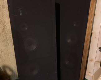 Piar of Infinity RS III Speakers. Photo 1 of 2. 
