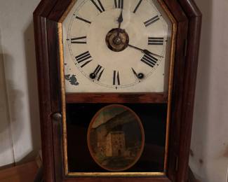 Mantle Clock. 