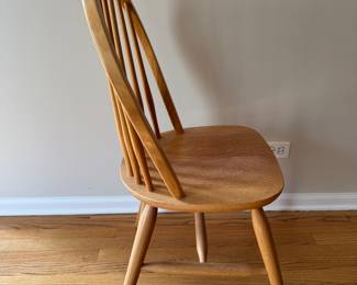 Mid-Century 5-Piece Dining Set. Table Measures 40" x 40". Chairs Have 17" Seat Height. Photo 5 of 6. 