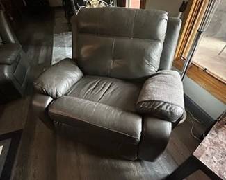 Recliner