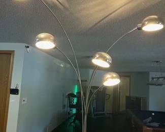 Floor lamp