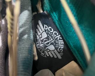Dockers 