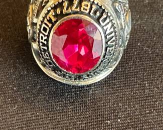 Vintage University of Detroit Class Ring – Red Stone, 1877 Engraving – Men’s College Jewelry
