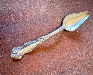 Vintage Silverplate Teaspoon – Ornate Floral Handle & Scalloped Bowl